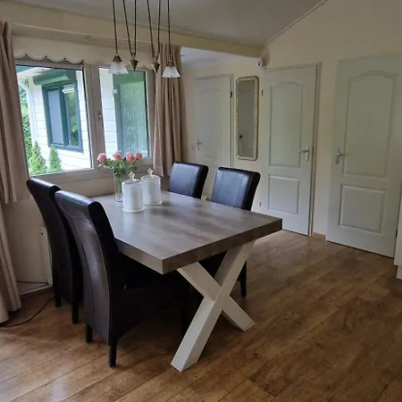 Boshuis De Roerdomp Hattemerbroek