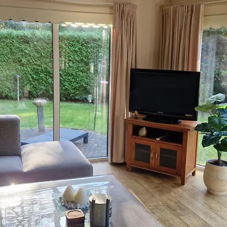 Boshuis De Roerdomp *